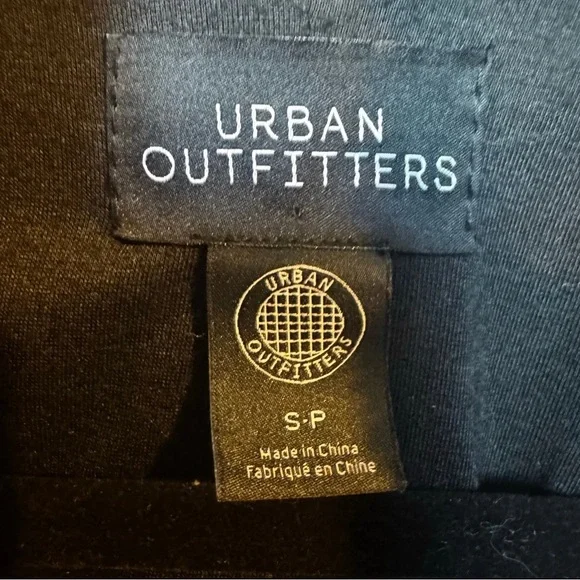 #63 URBAN OUTFITTERS animal print Faux Fur Coat |oversized SZ. Small | 22.5" PTP - Picture 6 of 7